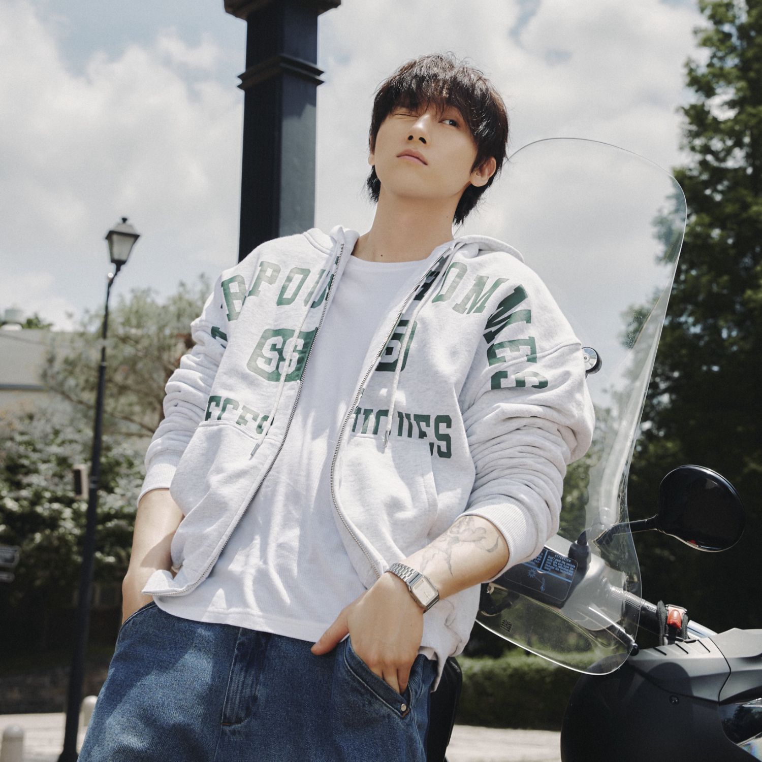 Behind-the-scenes cut of MONSTA X