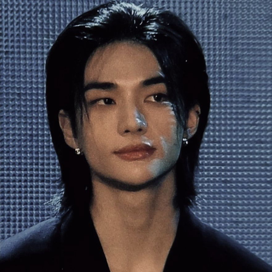 Behind-the-scenes cut of Hyunjin (Stray Kids)