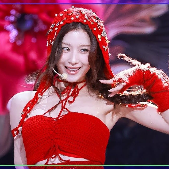 サナ (TWICE)の舞台裏ショット