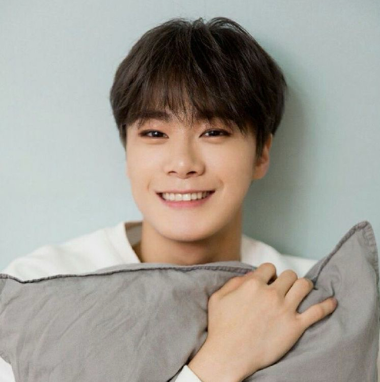 Behind-the-scenes cut of Moonbin (ASTRO)
