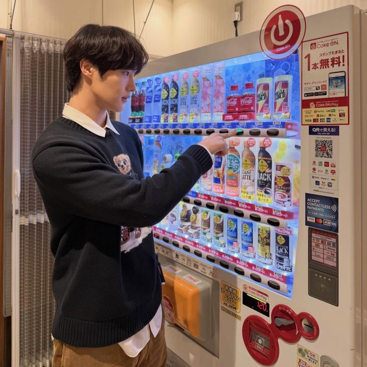 Behind-the-scenes cut of Hyunsuk (CIX)