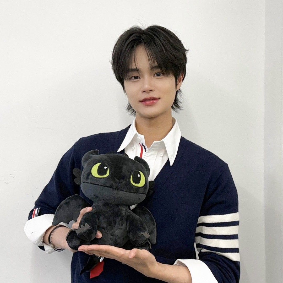 Potret di balik layar Lee Daehwi (AB6IX)