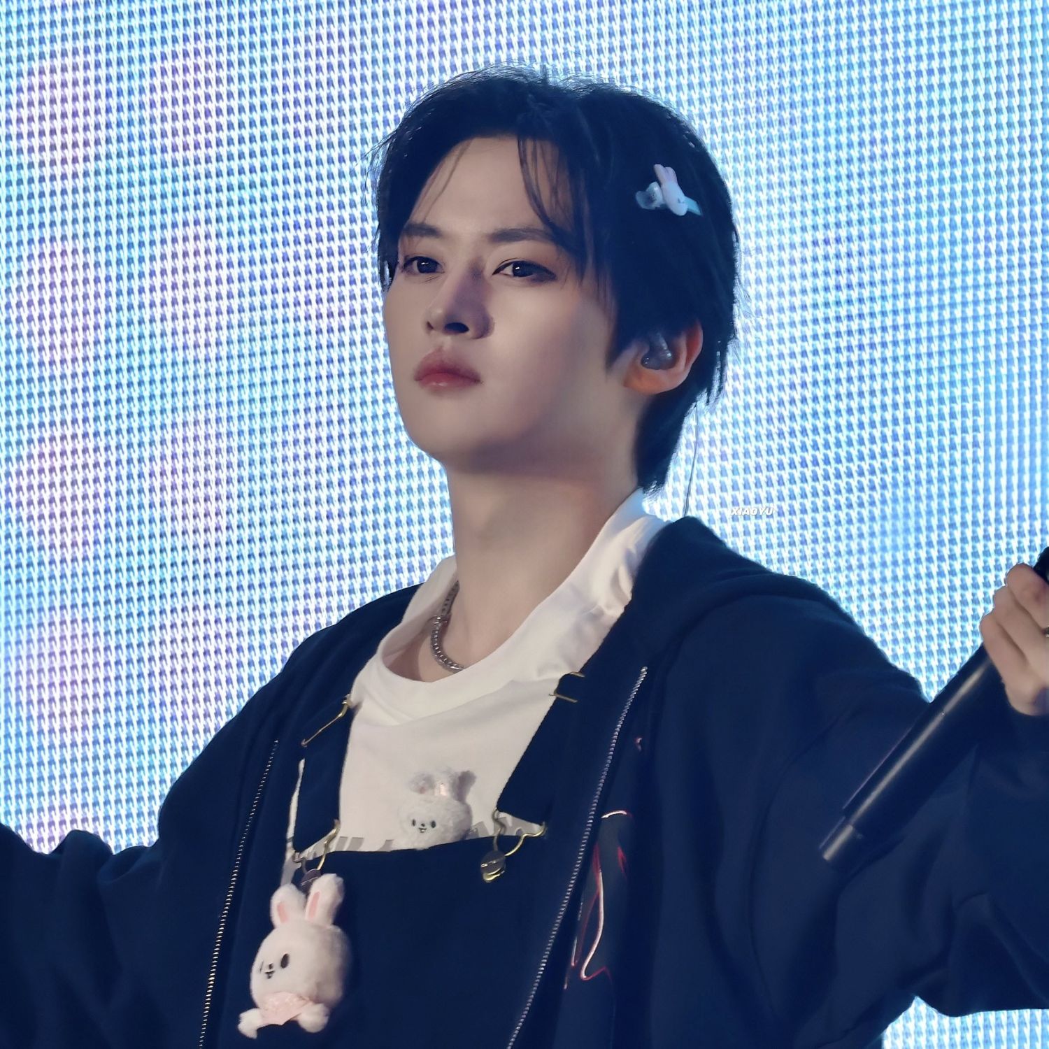 Behind-the-scenes cut of Lee Know (Stray Kids)