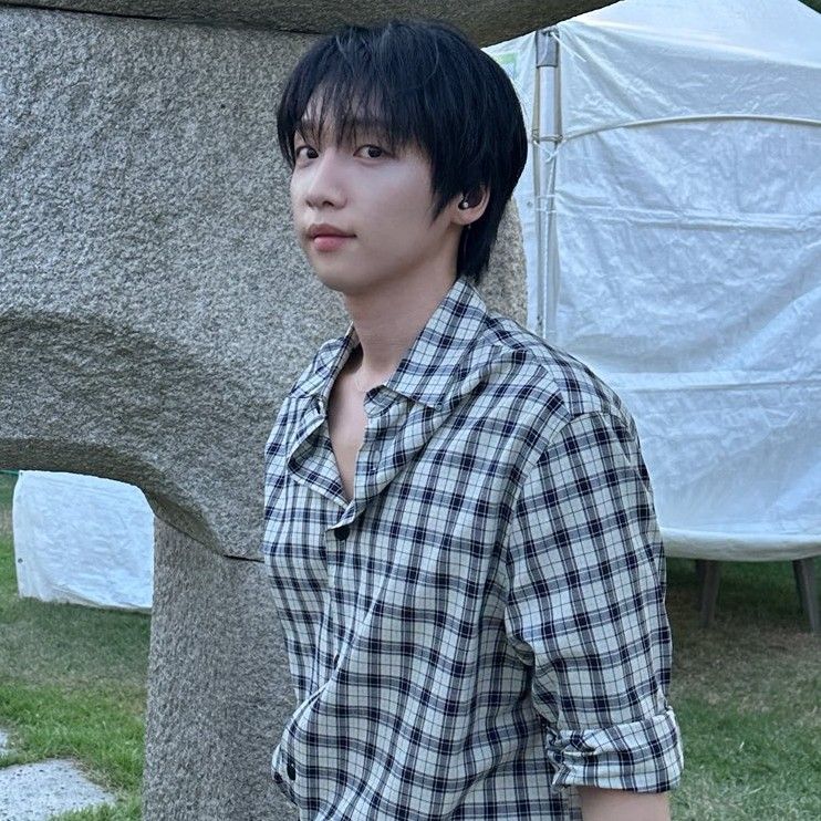 A moment captured by Jeong Sewoon's fan