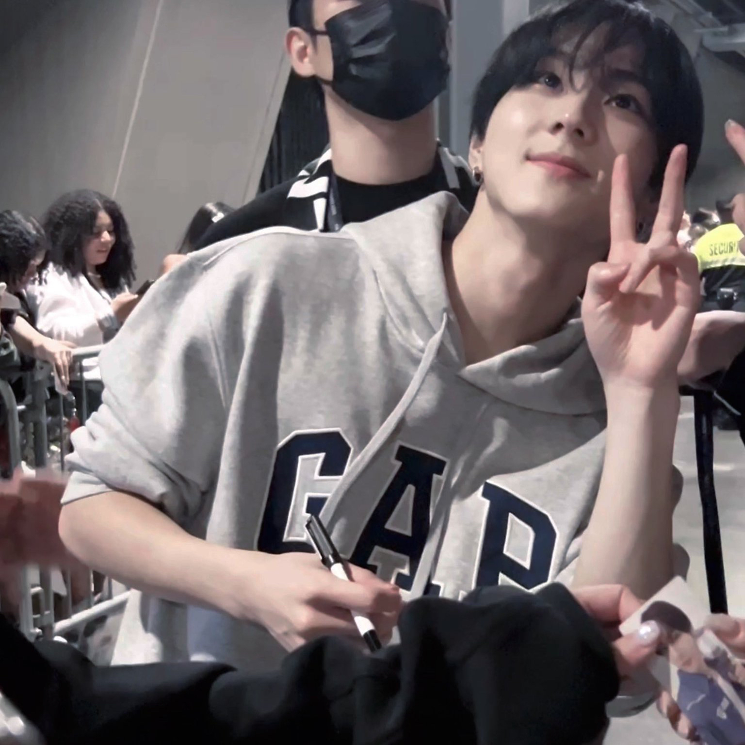 祯元 (ENHYPEN)粉丝拍下的瞬间