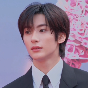 Anton (RIIZE)的幕後花絮