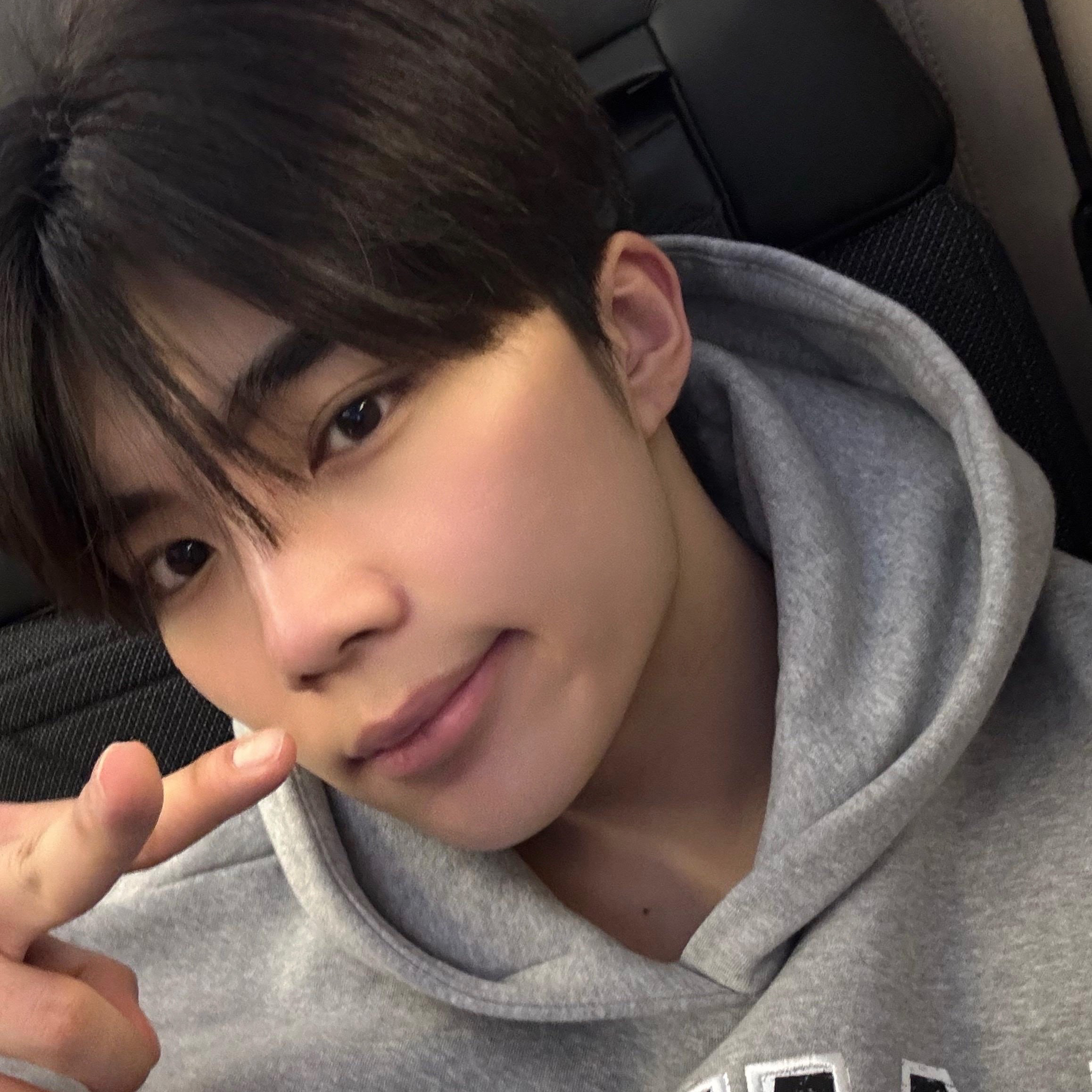 Recent activity shot of Park Gunwook (ZEROBASEONE)