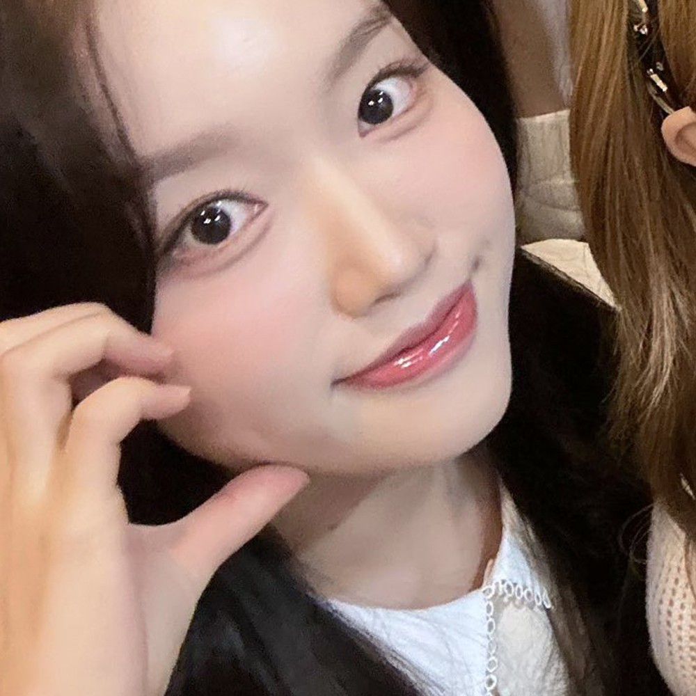 Recent activity shot of Loossemble