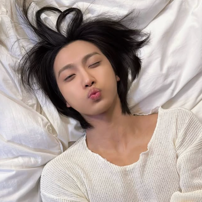Latest photo of Seonghwa (ATEEZ)