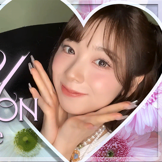 A moment captured by Miihi (NiziU)'s fan