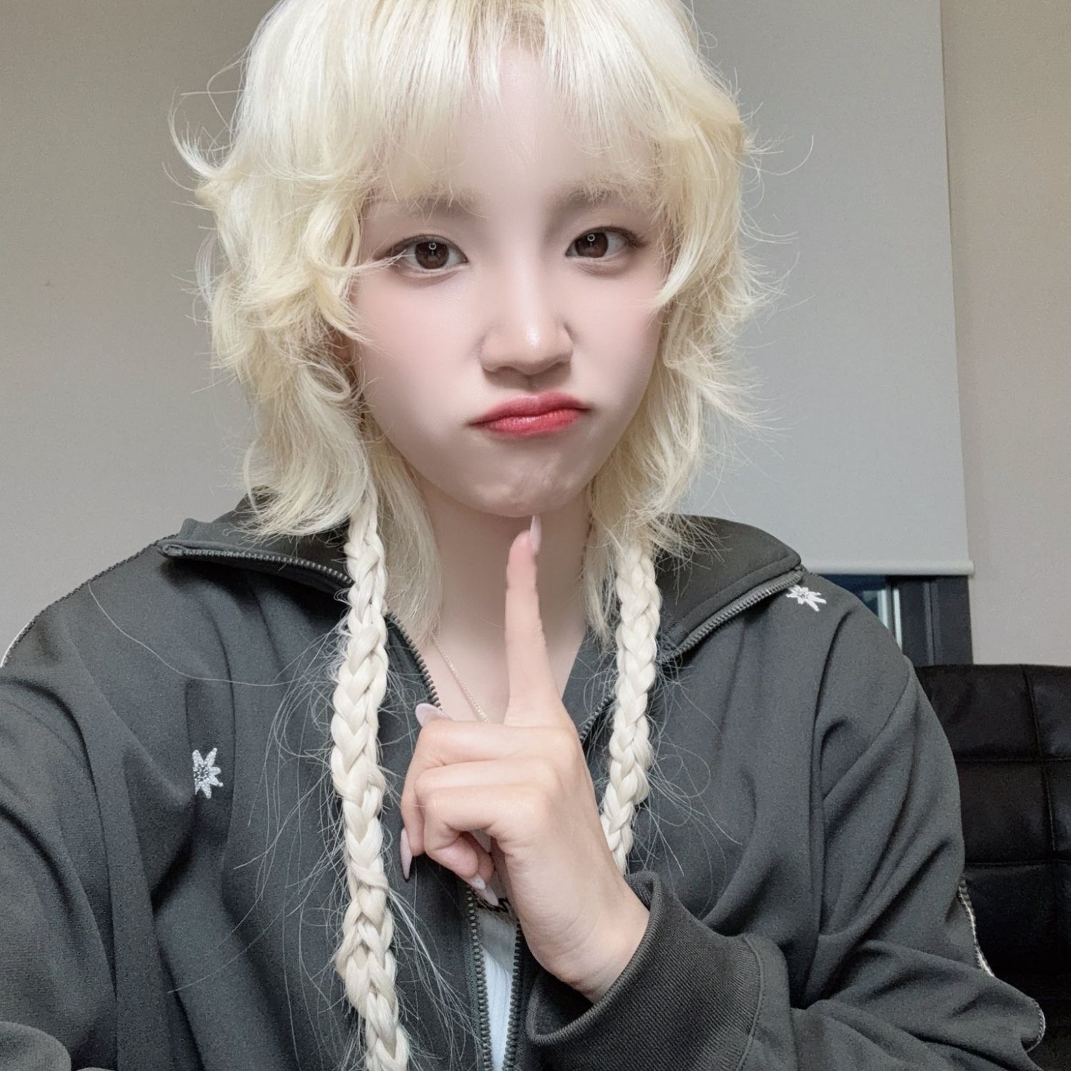 Recent activity shot of Yuqi (i-dle)