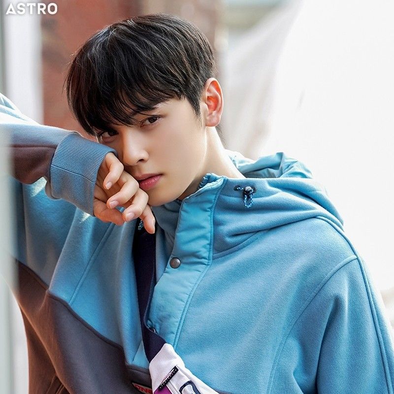 Latest photo of Eunwoo (ASTRO)