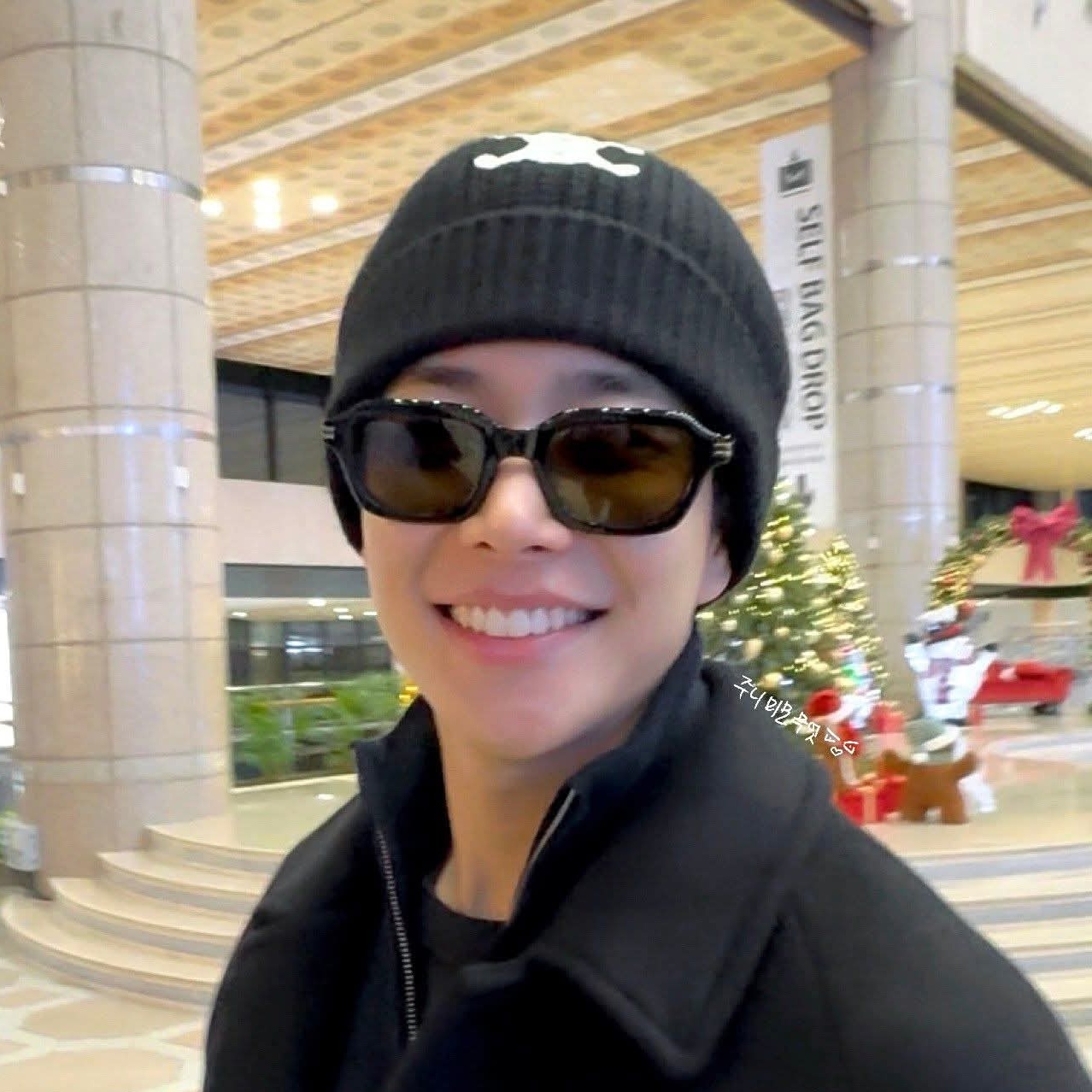 아스트로의 최신 사진