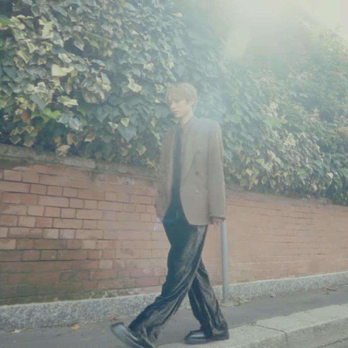 Behind-the-scenes cut of Ozaki Takumi (INI)