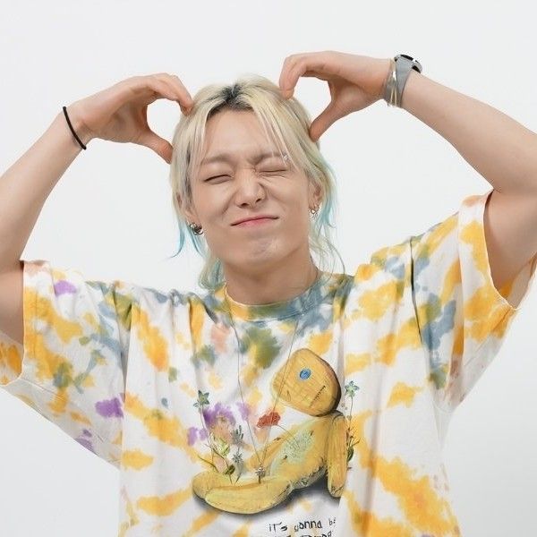 Latest photo of BOBBY (iKON)