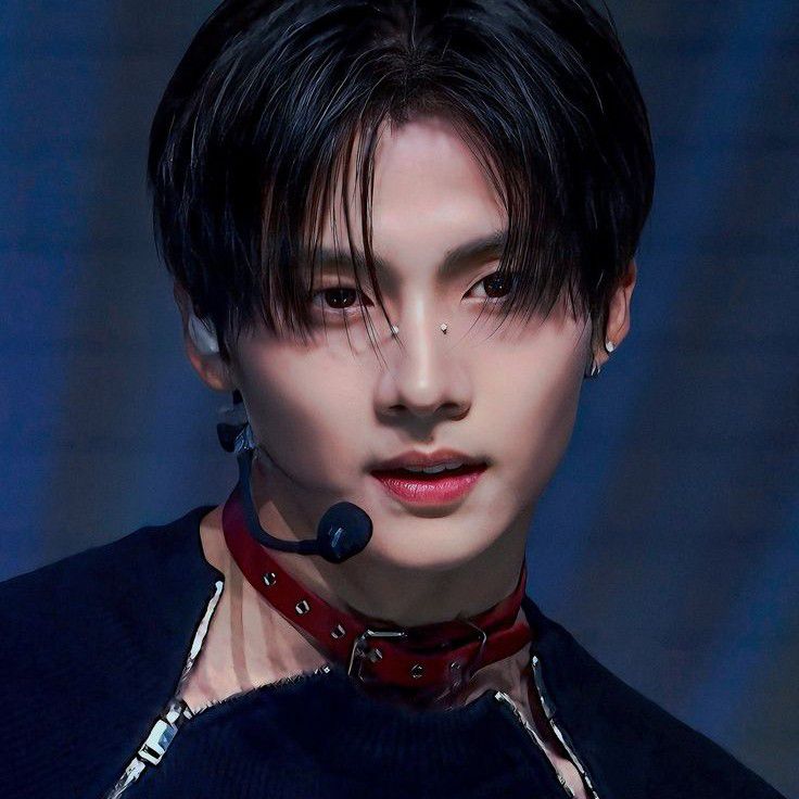 Behind-the-scenes cut of Lee Sangwon