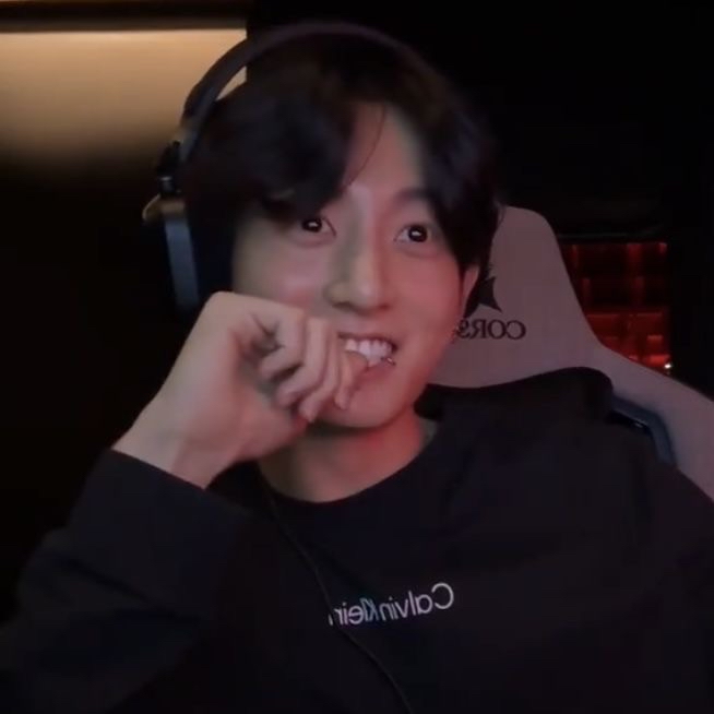 柾国 (防弹少年团)的最新照片