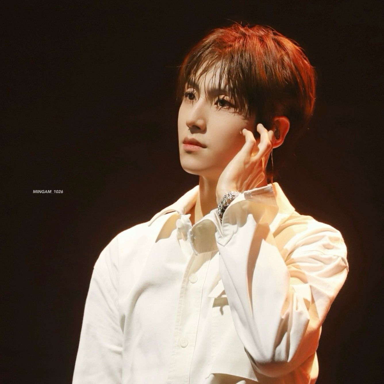 A moment captured by Lee Eunsang (YOUNITE)'s fan