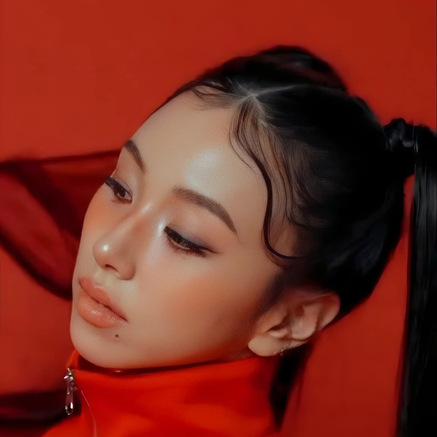 彩瑛 (TWICE)的最新照片