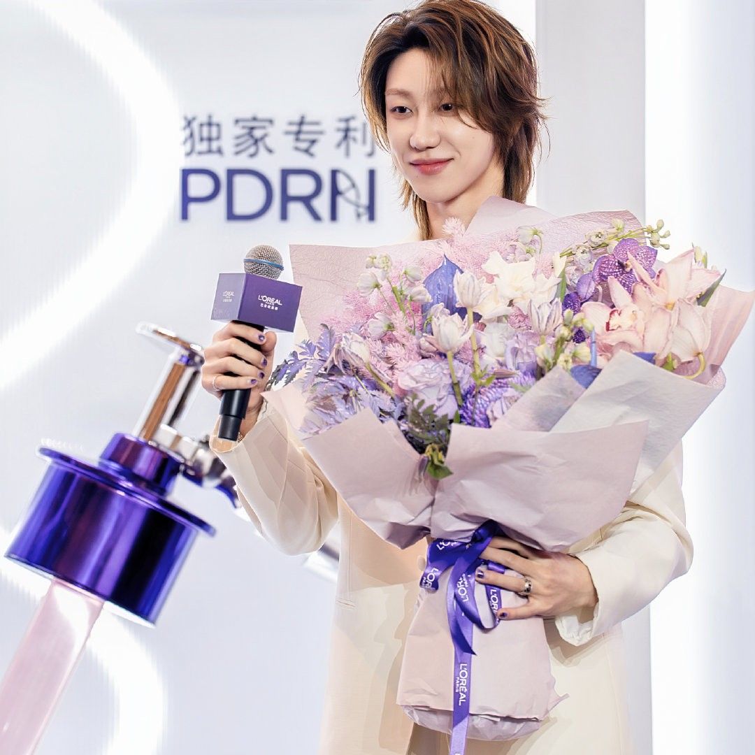 Recent activity shot of The 8 (SEVENTEEN)