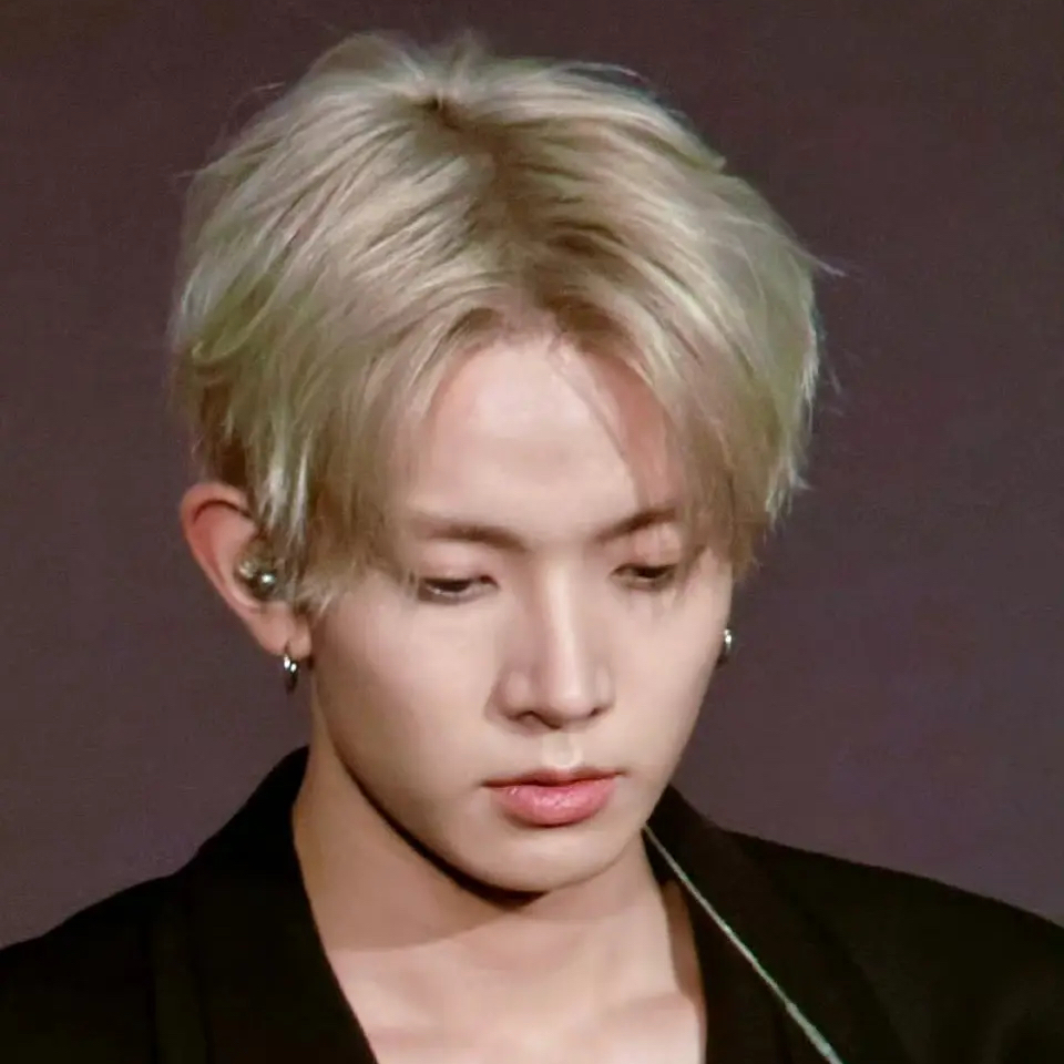 희승 (ENHYPEN) 최근 활동샷