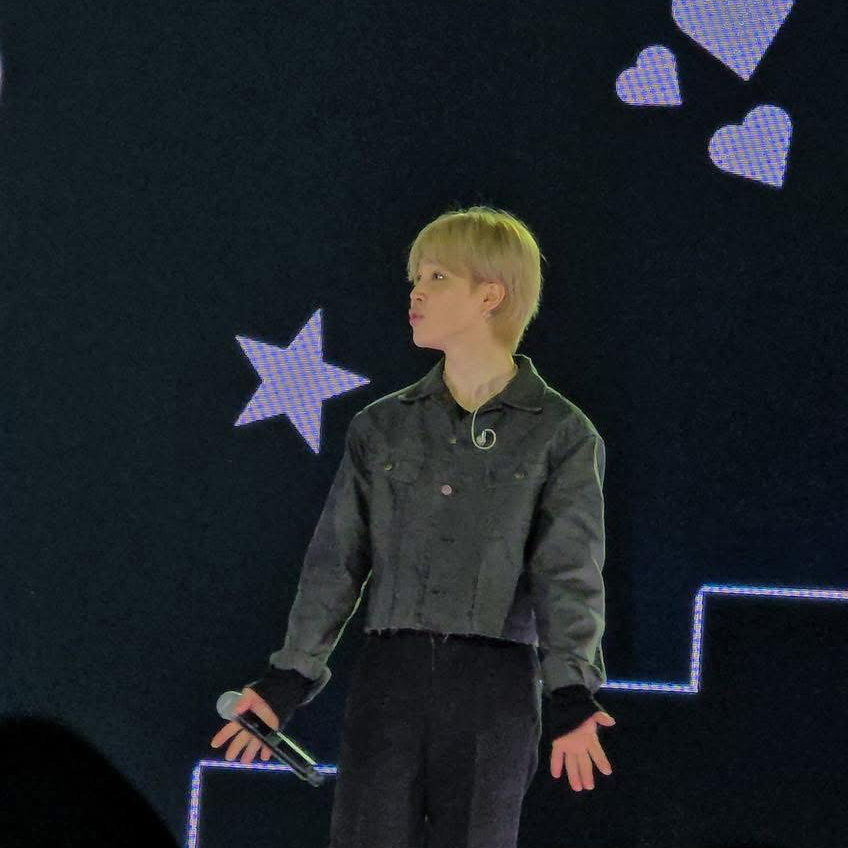 Foto aktivitas terbaru Jimin (BTS)