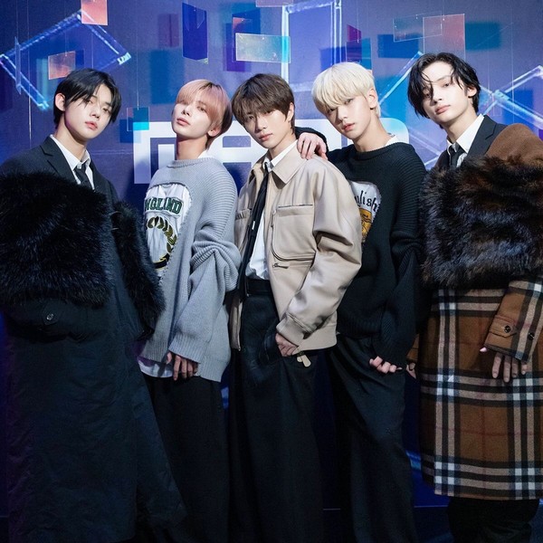 投票で選ばれたTOMORROW X TOGETHERの人気プロフィール画像