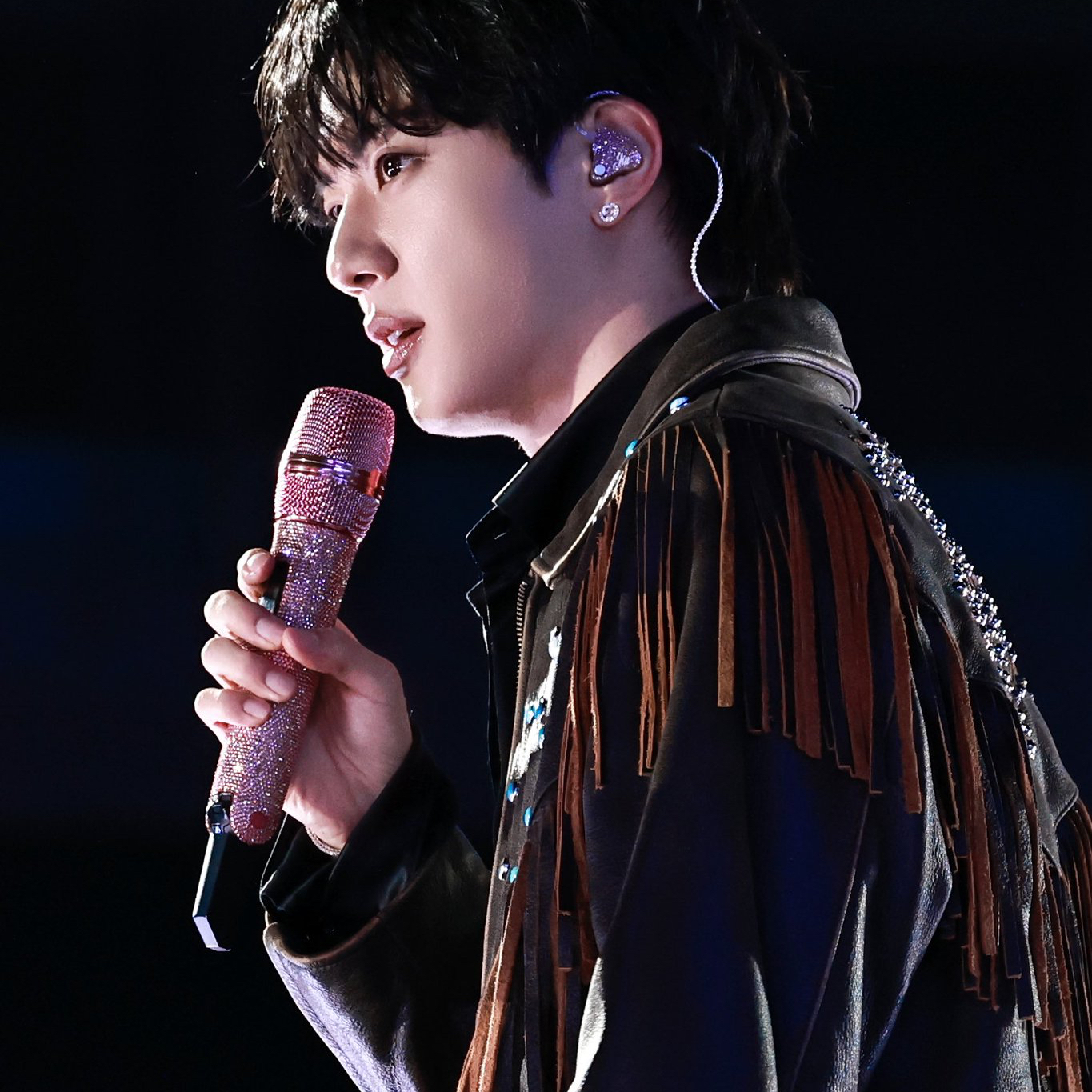 진 (방탄소년단)의 최신 사진