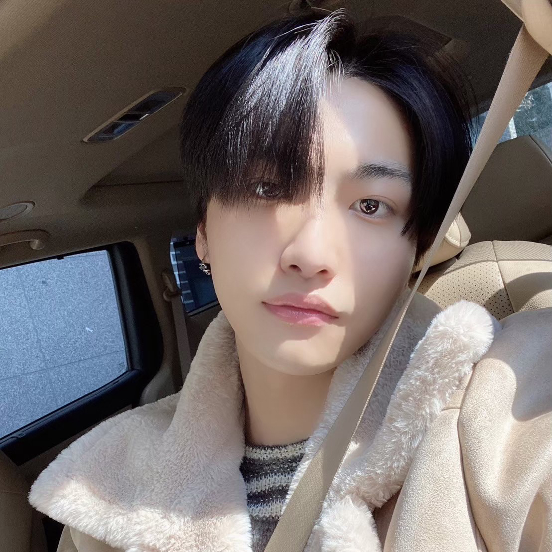 Latest photo of Seonghwa (ATEEZ)