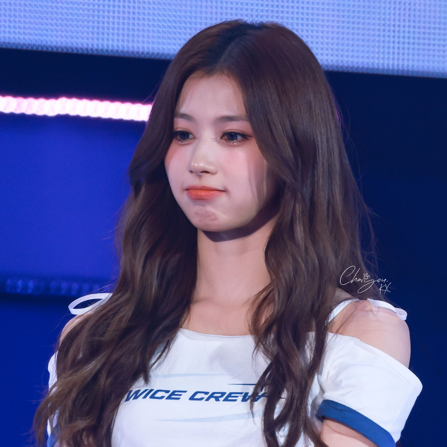 Foto terbaru Sana (TWICE)