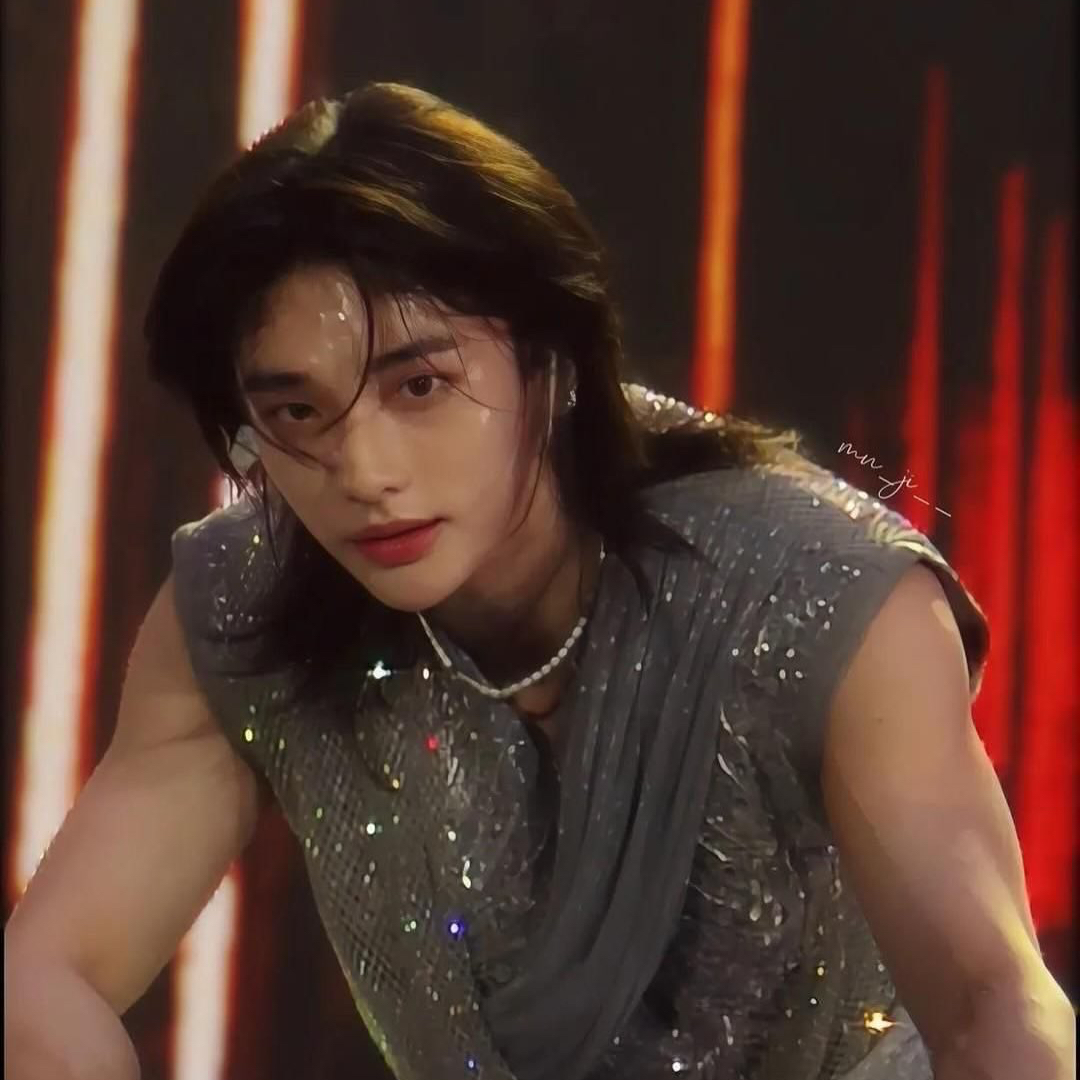 Latest photo of Hyunjin (Stray Kids)