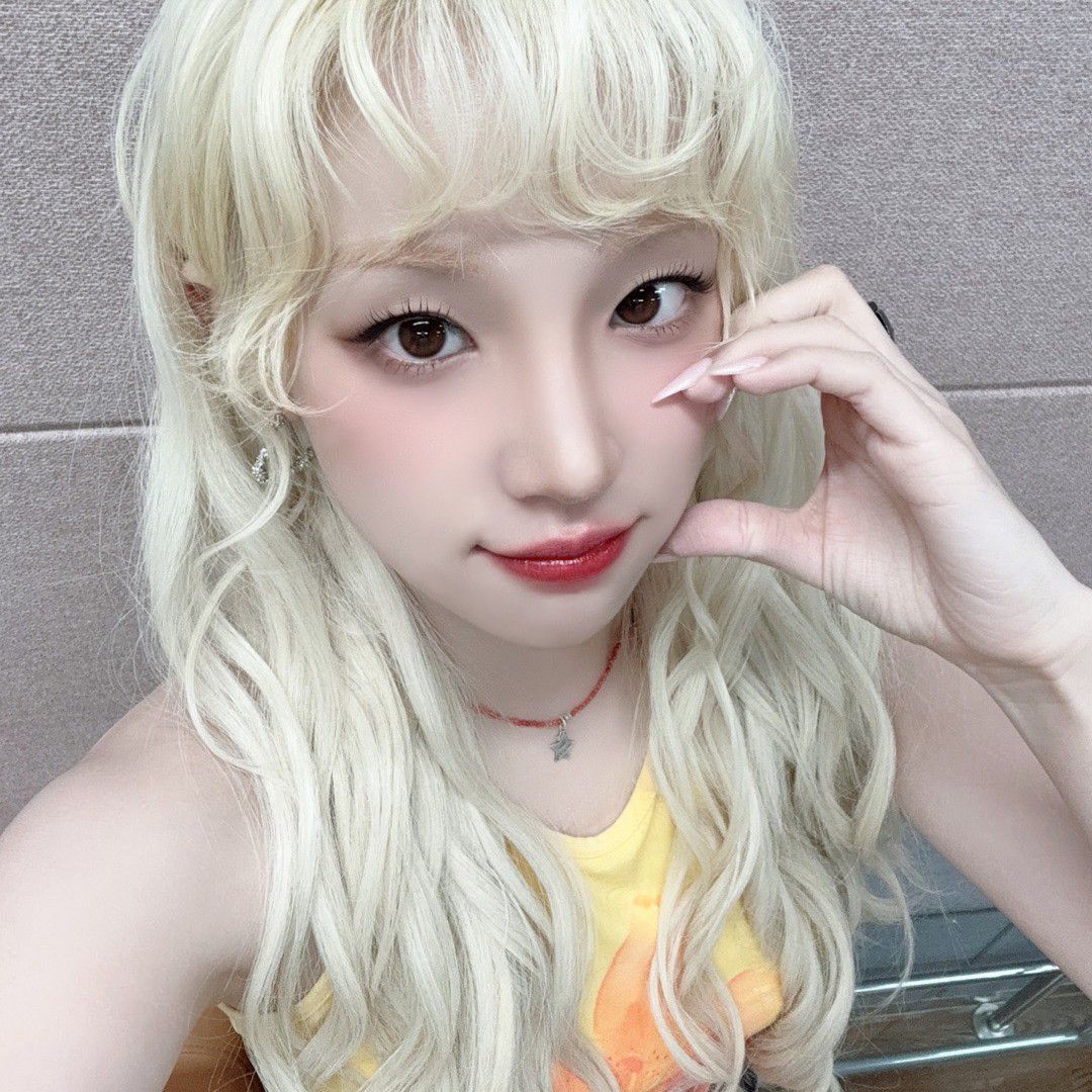Recent activity shot of Yuqi (i-dle)