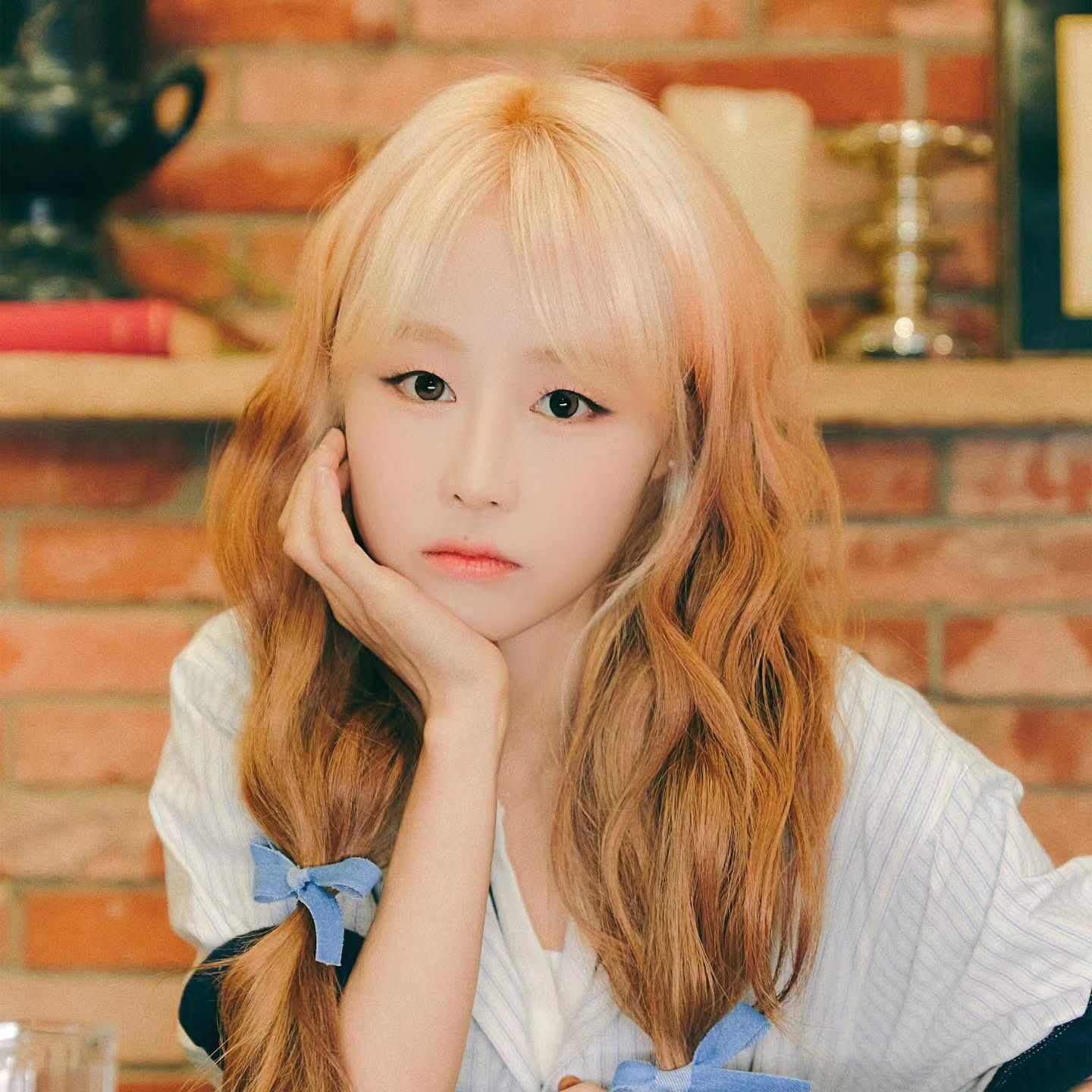 Recent activity shot of Lee Sujeong (Lovelyz)