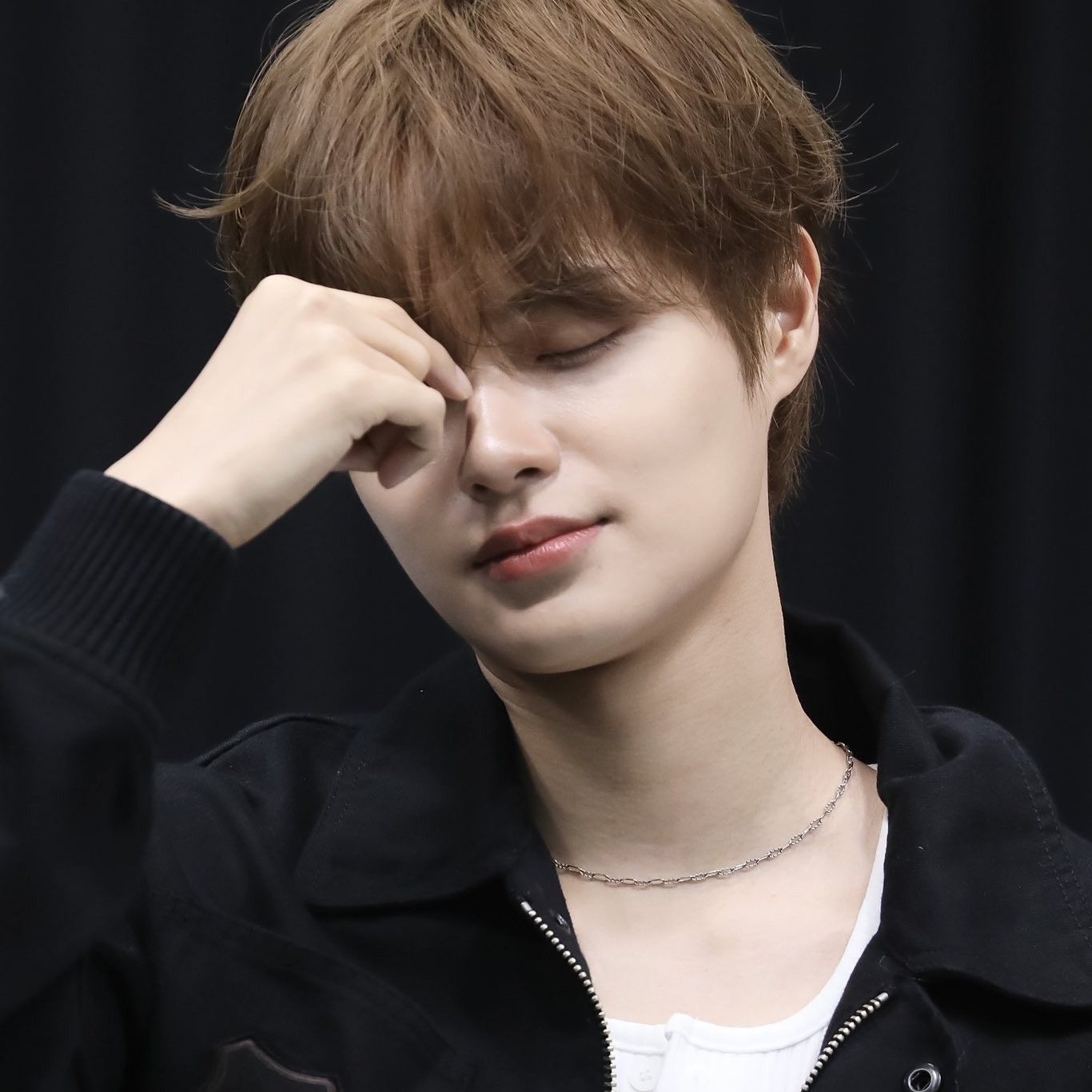 Behind-the-scenes cut of Lee Daehwi (AB6IX)