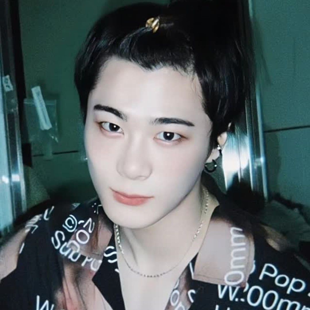 Latest photo of Moonbin (ASTRO)