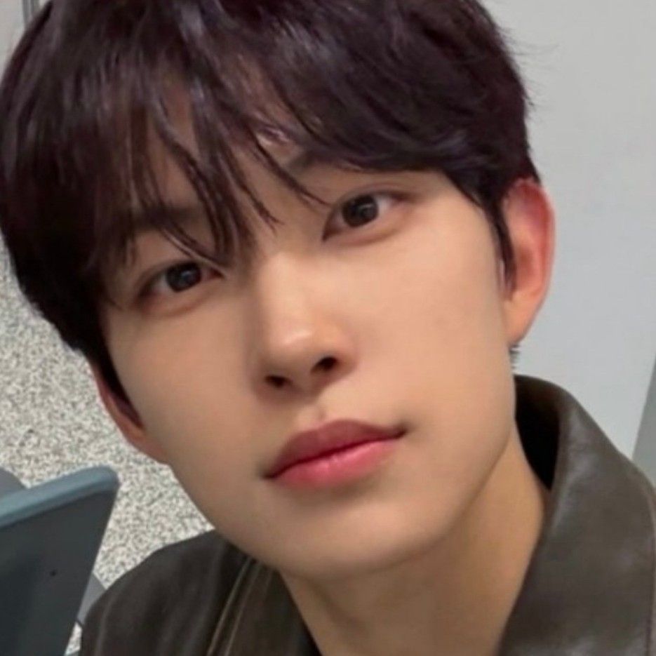 Recent activity shot of Kim Geonwoo (ALPHA DRIVE ONE)