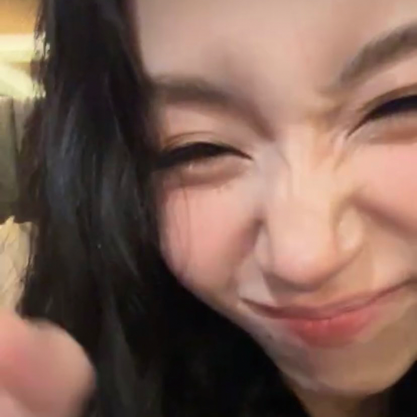 Behind-the-scenes cut of Chaeyoung (TWICE)