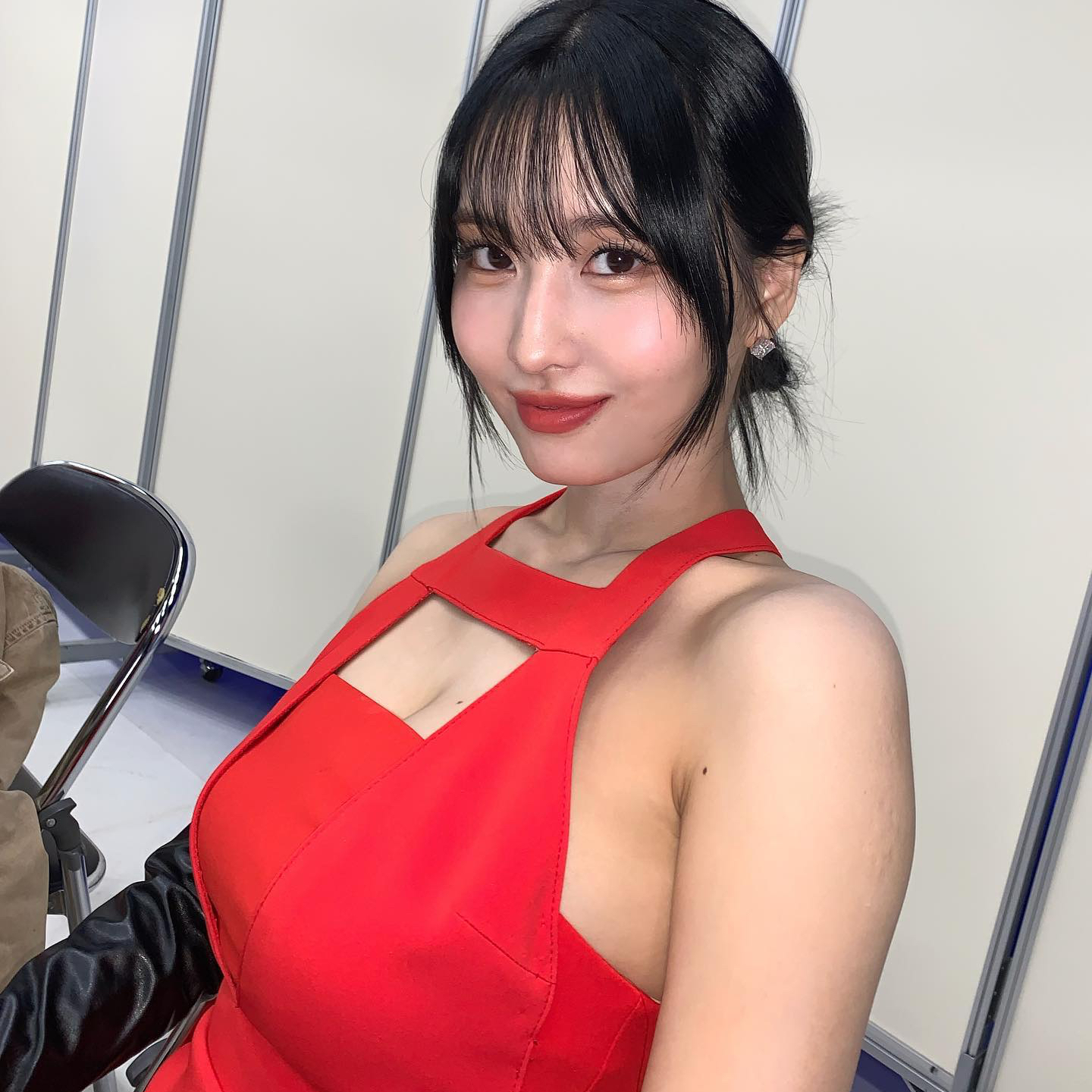 모모 (TWICE)의 비하인드 컷