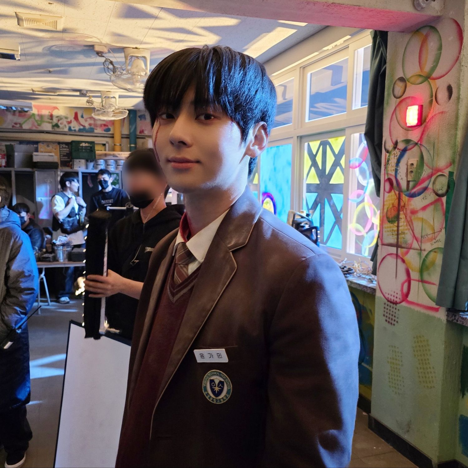 Behind-the-scenes cut of Hwang Minhyun