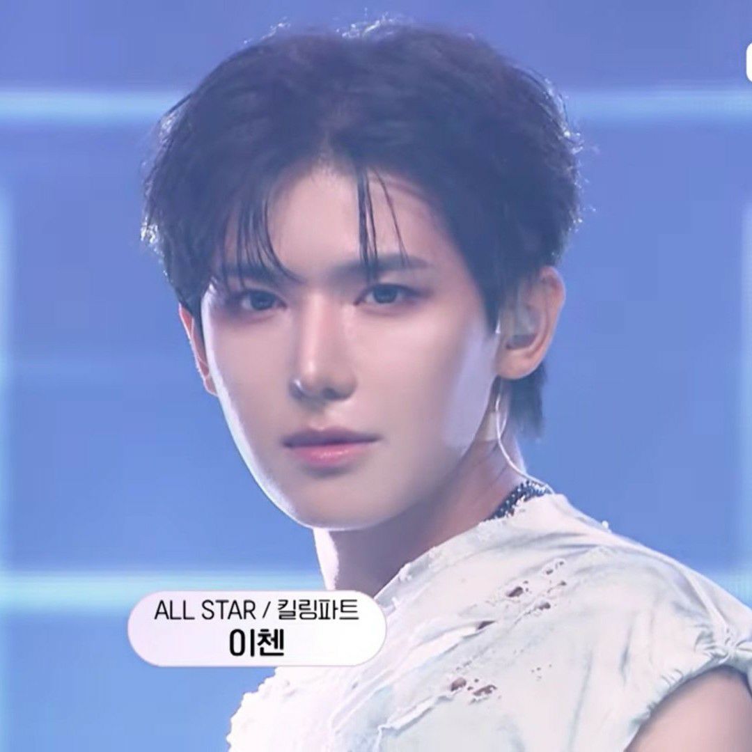 Behind-the-scenes cut of Yi Chen