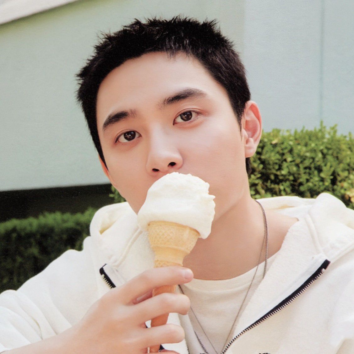 Foto terbaru D.O. (EXO)