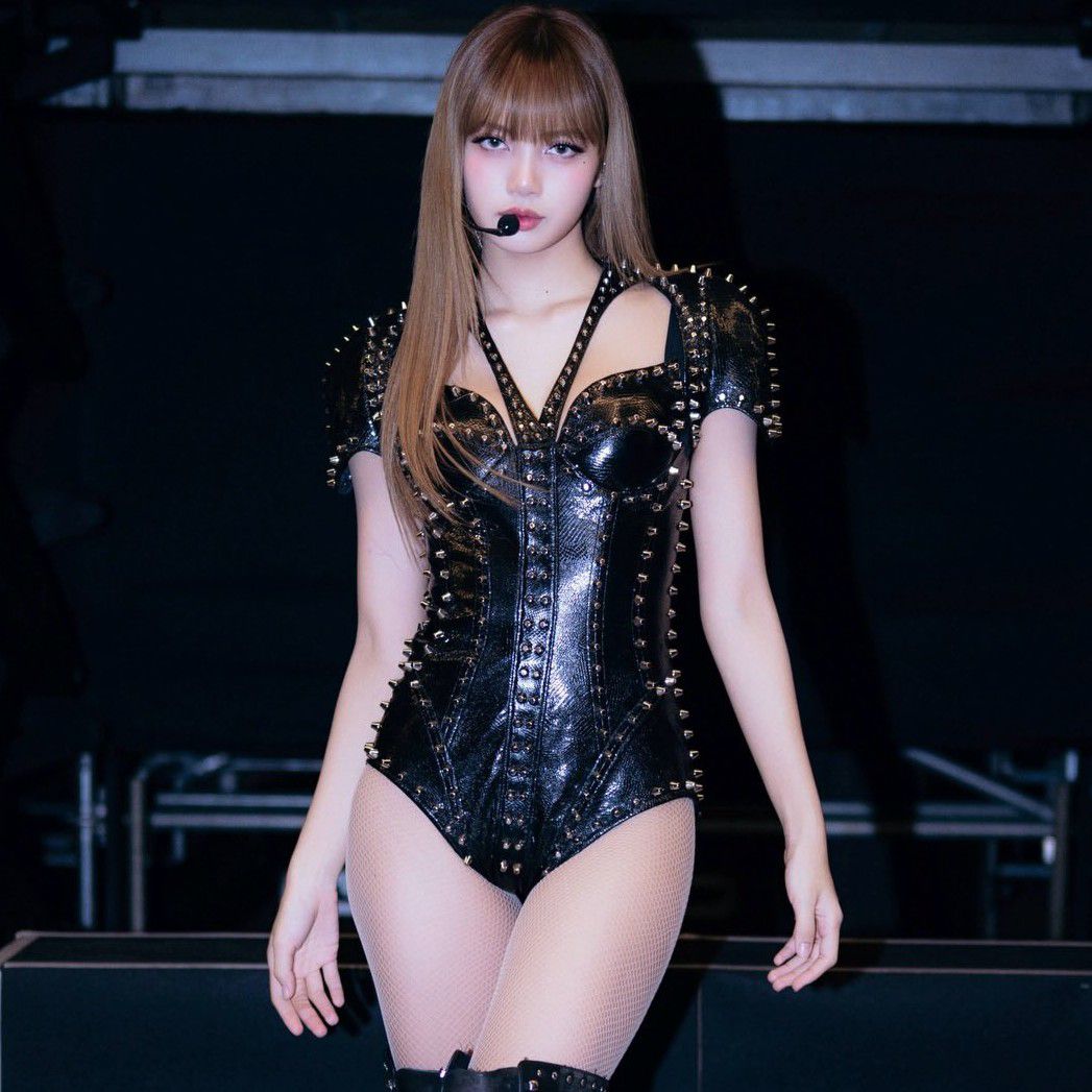 리사 (BLACKPINK)의 최신 사진