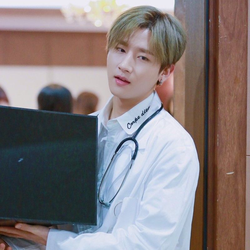 Potret di balik layar MONSTA X