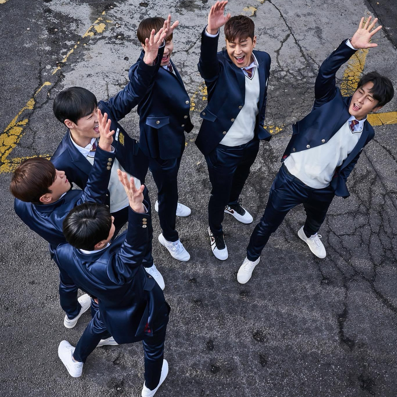 A moment captured by SHINHWA's fan
