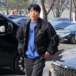 ファン・チヨルの最新写真