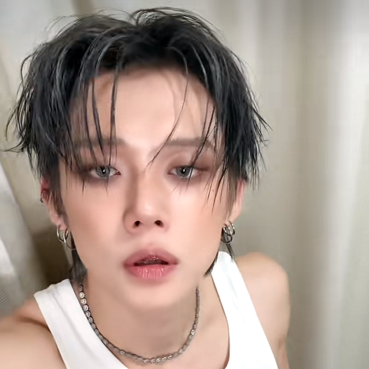 Latest photo of Yeonjun (TOMORROW X TOGETHER)