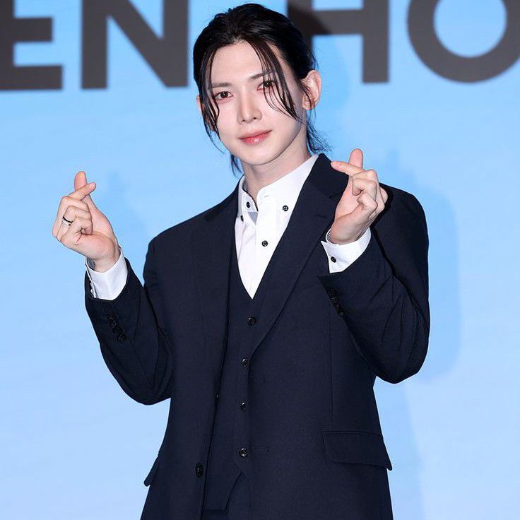에이티즈 최근 활동샷