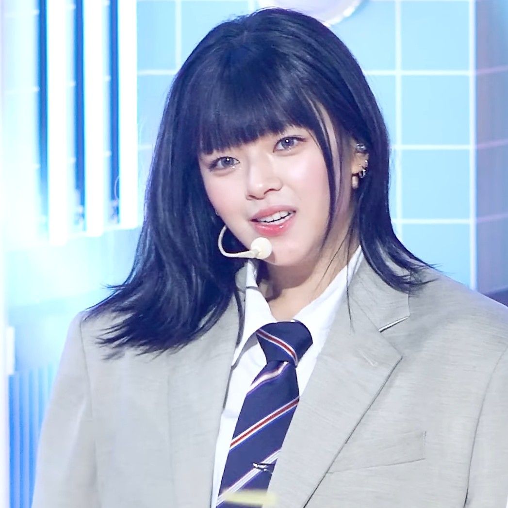 Recent activity shot of Jeongyeon (TWICE)