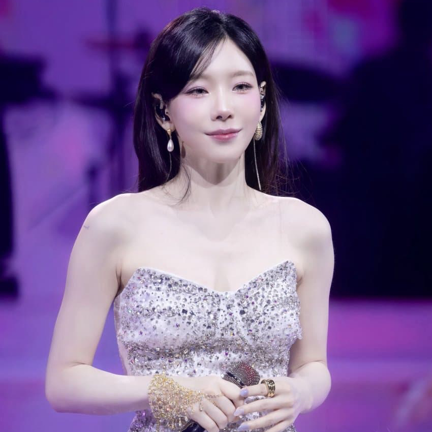 Latest photo of Taeyeon (Girls' Generation)