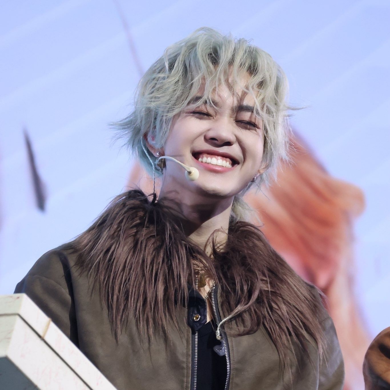 Behind-the-scenes cut of THI-O (NexT1DE)